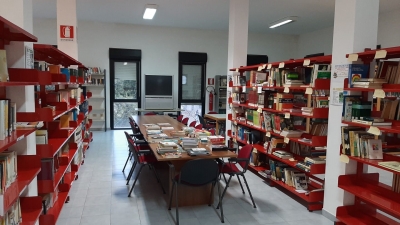 Narcau. Sa biblioteca comunali addopiat is or&agrave;rius de abertura po su p&ugrave;bblicu!
