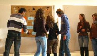 At&oacute;bius educativus: Fam&iacute;llia, Scola, Territ&oacute;riu.